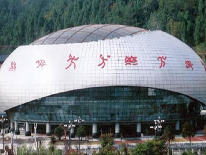 金山体育中心球形网架加工安装